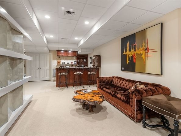 15 Rockport Rd, Weston MA 02493