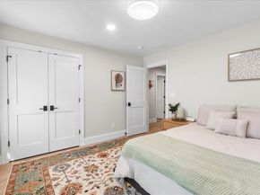 68 Evergreen B, Newton MA 02466