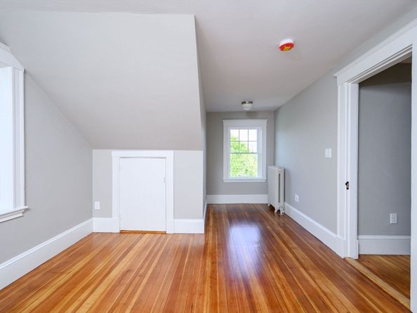 9 School Street, Hull MA 02045