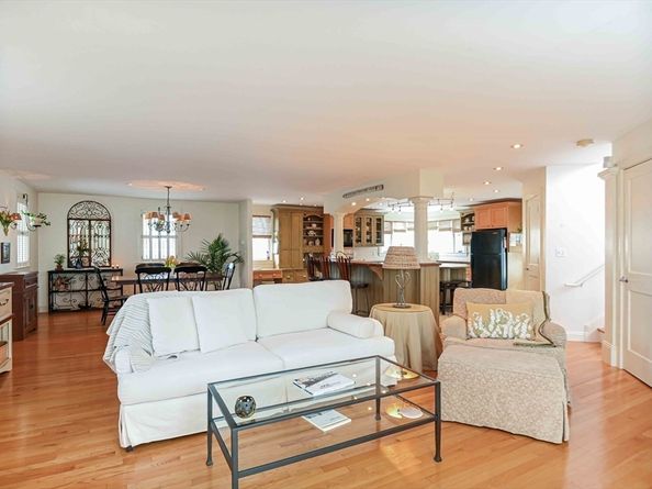 9 62nd St, Newburyport MA 01950