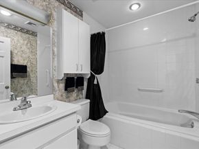 10 Sloop Ln 0, Quincy MA 02171
