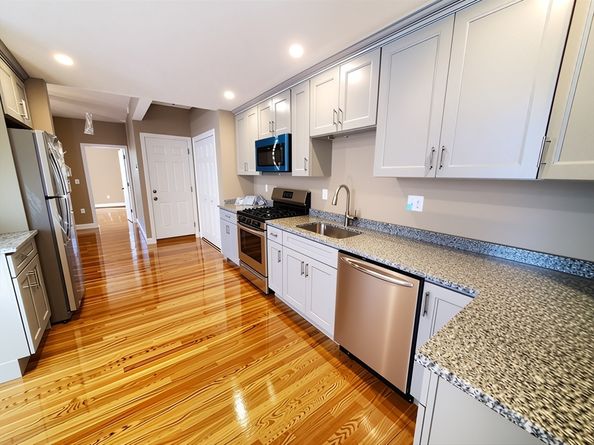 84-86R Cross St, Somerville MA 02145