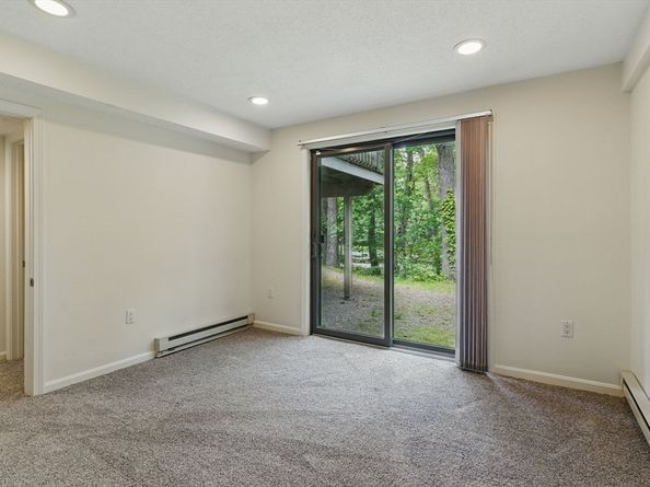 2 Hillside Dr 2, Wayland MA 01778
