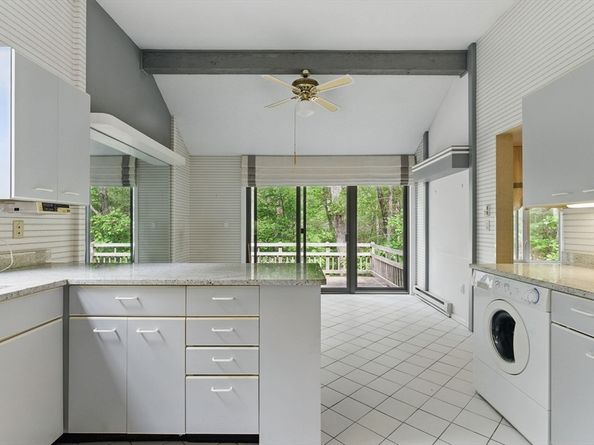 2 Hillside Dr 2, Wayland MA 01778