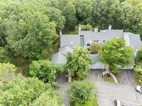2 Hillside Dr 2, Wayland MA 01778