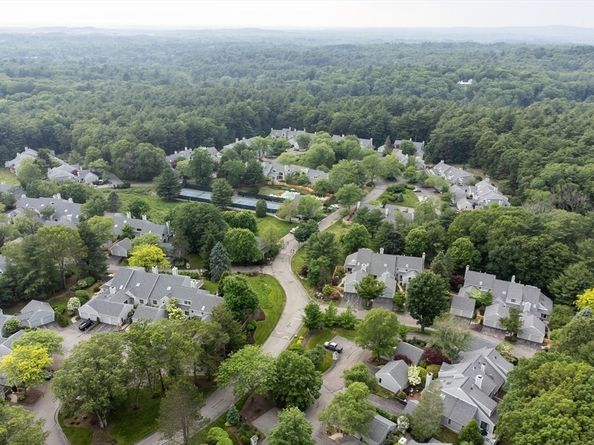 2 Hillside Dr 2, Wayland MA 01778