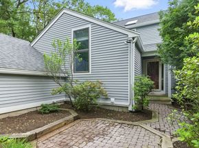 2 Hillside Dr 2, Wayland MA 01778
