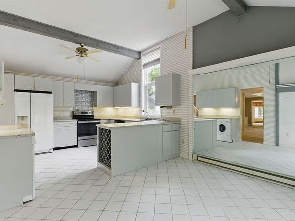 2 Hillside Dr 2, Wayland MA 01778