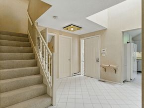 2 Hillside Dr 2, Wayland MA 01778