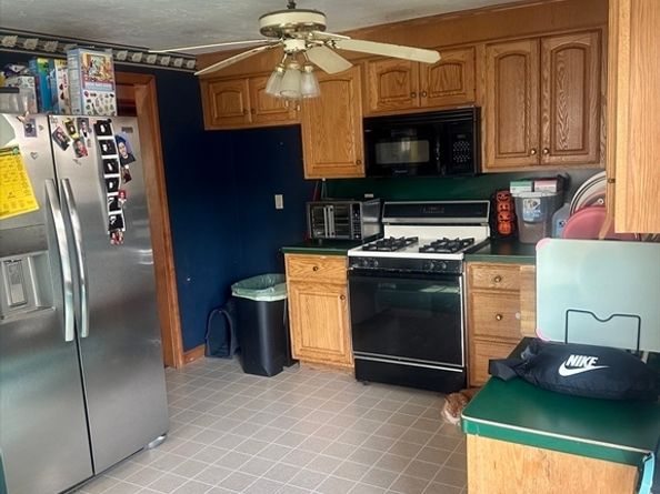 32 Hampden Ave, Brockton MA 02301