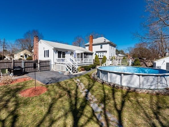 32 Hampden Ave, Brockton MA 02301