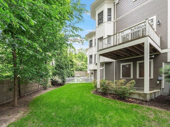 33 Winthrop 1, Brookline MA 02445