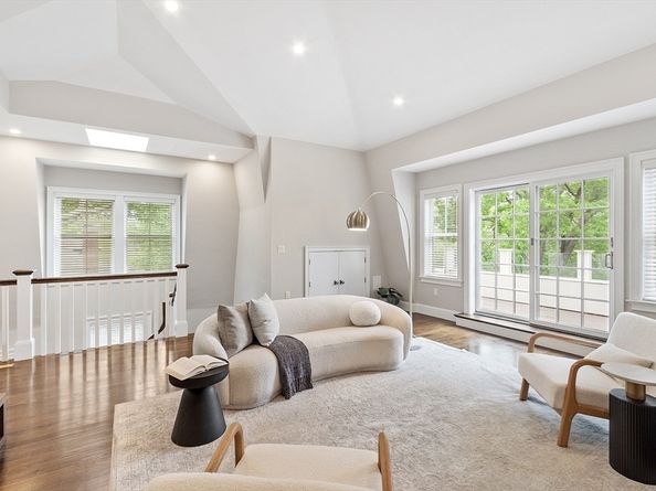 33 Winthrop 1, Brookline MA 02445