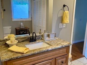 42 Colonial Rd, Webster MA 01570