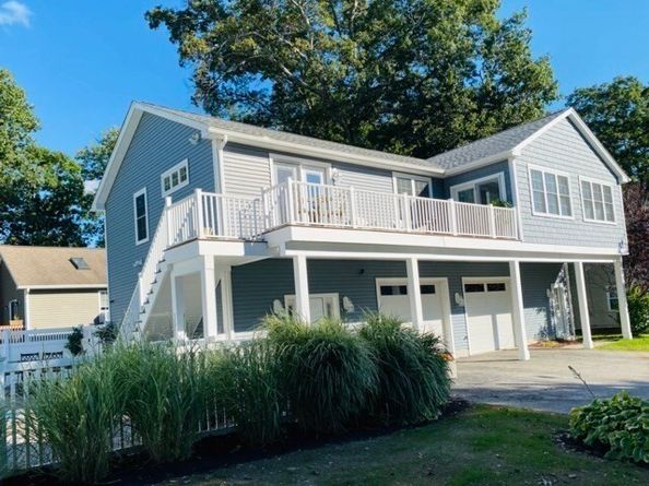 42 Colonial Rd, Webster MA 01570