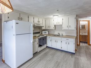 51 Stoughton St, Quincy MA 02169