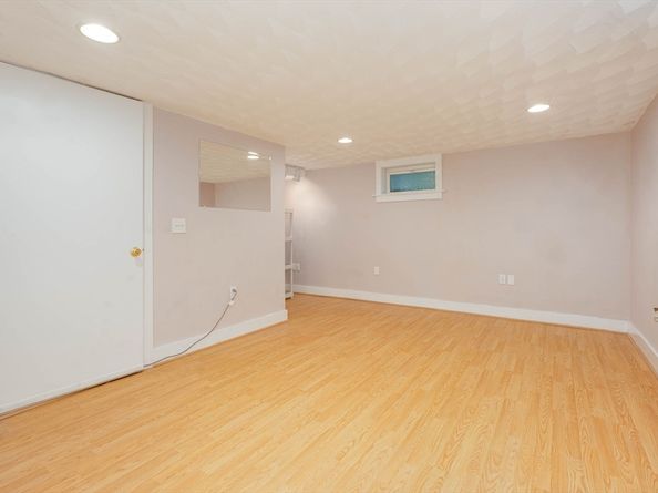 33 Samoset Ave, Quincy MA 02169