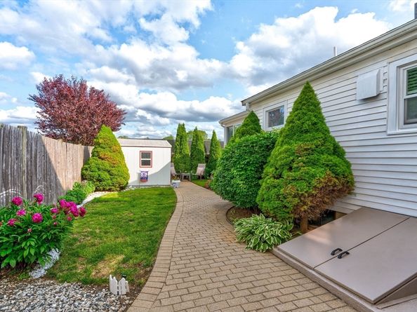 33 Samoset Ave, Quincy MA 02169