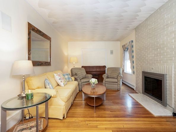 33 Samoset Ave, Quincy MA 02169
