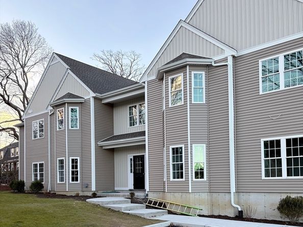 2 S Spooner St 4, Plymouth MA 02360