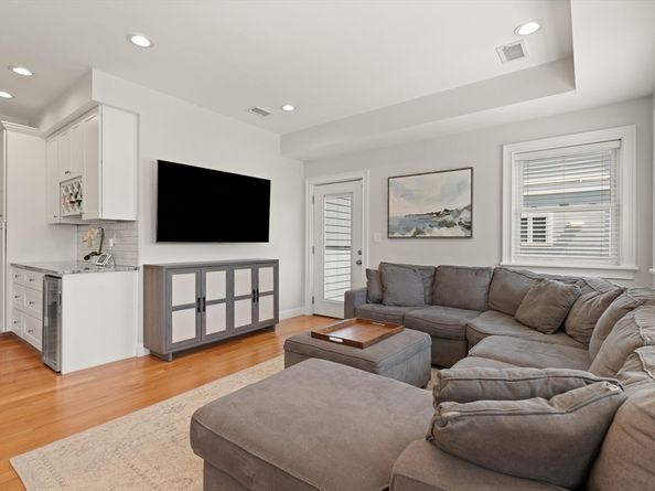 60 Starbird Ave 2, Boston MA 02131