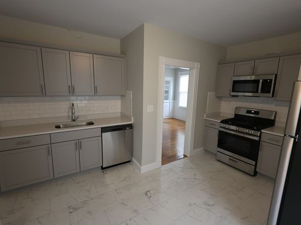 15-1/2 Tremlett St, Boston MA 02124