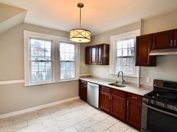 15-1/2 Tremlett St, Boston MA 02124