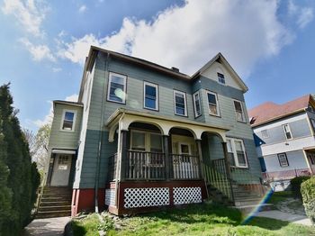 15-1/2 Tremlett St