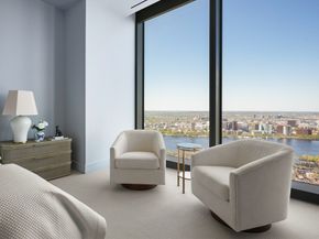 1 Dalton St U5602, Boston MA 02115