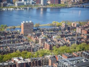1 Dalton St U5602, Boston MA 02115
