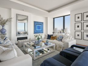 1 Dalton St U5602, Boston MA 02115