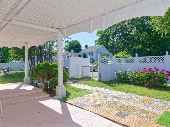 1 Rockland Road Ct, Auburn MA 01501