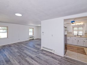 1 Rockland Road Ct, Auburn MA 01501