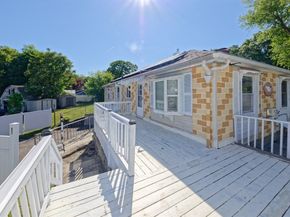 1 Rockland Road Ct, Auburn MA 01501