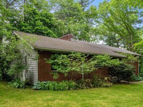 26 Arrowhead Rd, Weston MA 02493