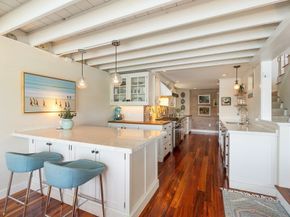 8 Bickford Way, Gloucester MA 01930