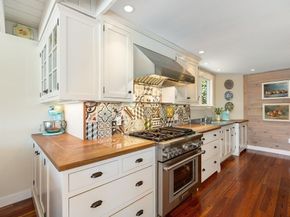 8 Bickford Way, Gloucester MA 01930
