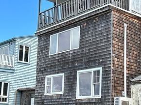 4 Bearskin Neck 3, Rockport MA 01966