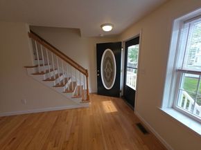 956 Warren Ave 5, Brockton MA 02301