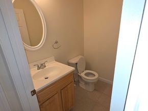 956 Warren Ave 5, Brockton MA 02301