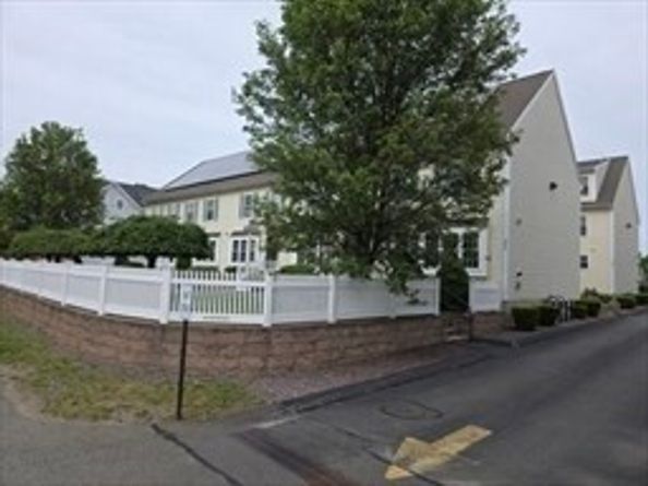956 Warren Ave 5, Brockton MA 02301