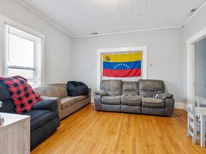 21 Burnap St, Fitchburg MA 01420