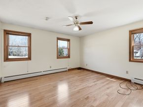 9 Knollwood Dr, Charlton MA 01507