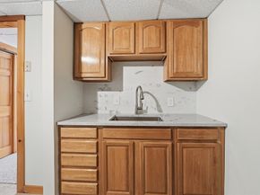 9 Knollwood Dr, Charlton MA 01507