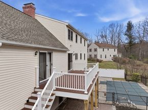 9 Knollwood Dr, Charlton MA 01507