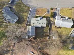 21 Janet Cir, Shrewsbury MA 01545