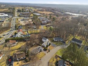 21 Janet Cir, Shrewsbury MA 01545