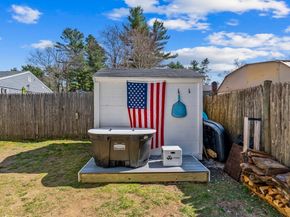 10 Beach Rd, Pembroke MA 02359