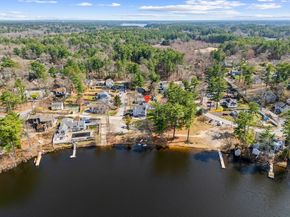 10 Beach Rd, Pembroke MA 02359