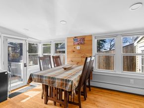 10 Beach Rd, Pembroke MA 02359